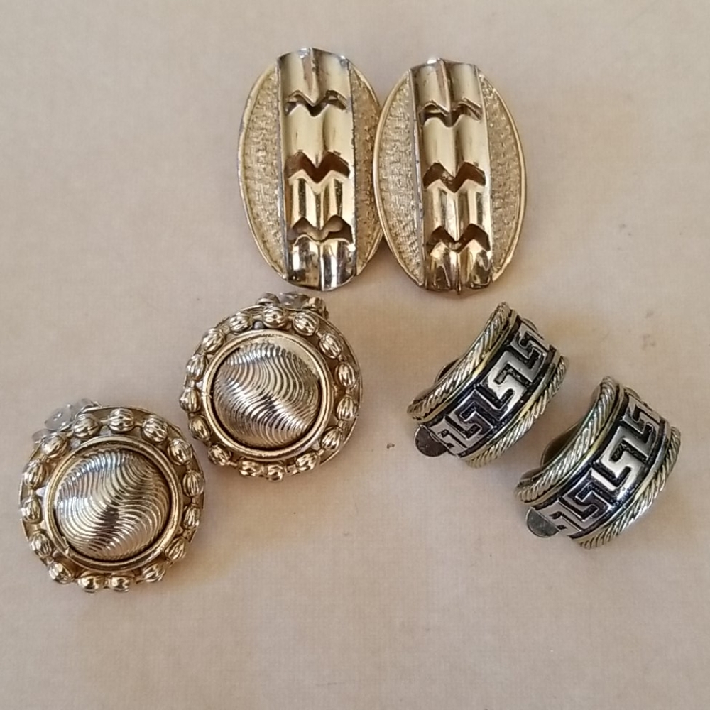 Vintage Destash Goldtone Clip Earring Bundle